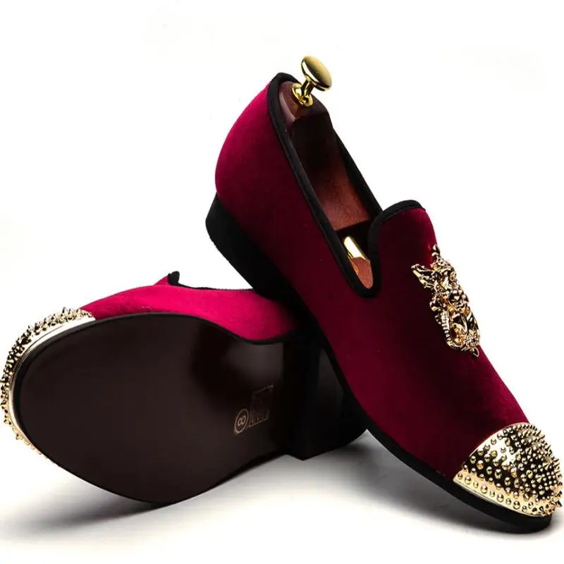 Мужские свадебные туфли кожаные лоферы с золотой пряжкой и принтом зебры модная