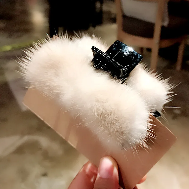 

Autumn Winter Hair Clips Large Hair Claw Clip Mink Faux Fur Plush Hair Claw Clamp Hairpins Jewelry Women Girls Hair Accessories