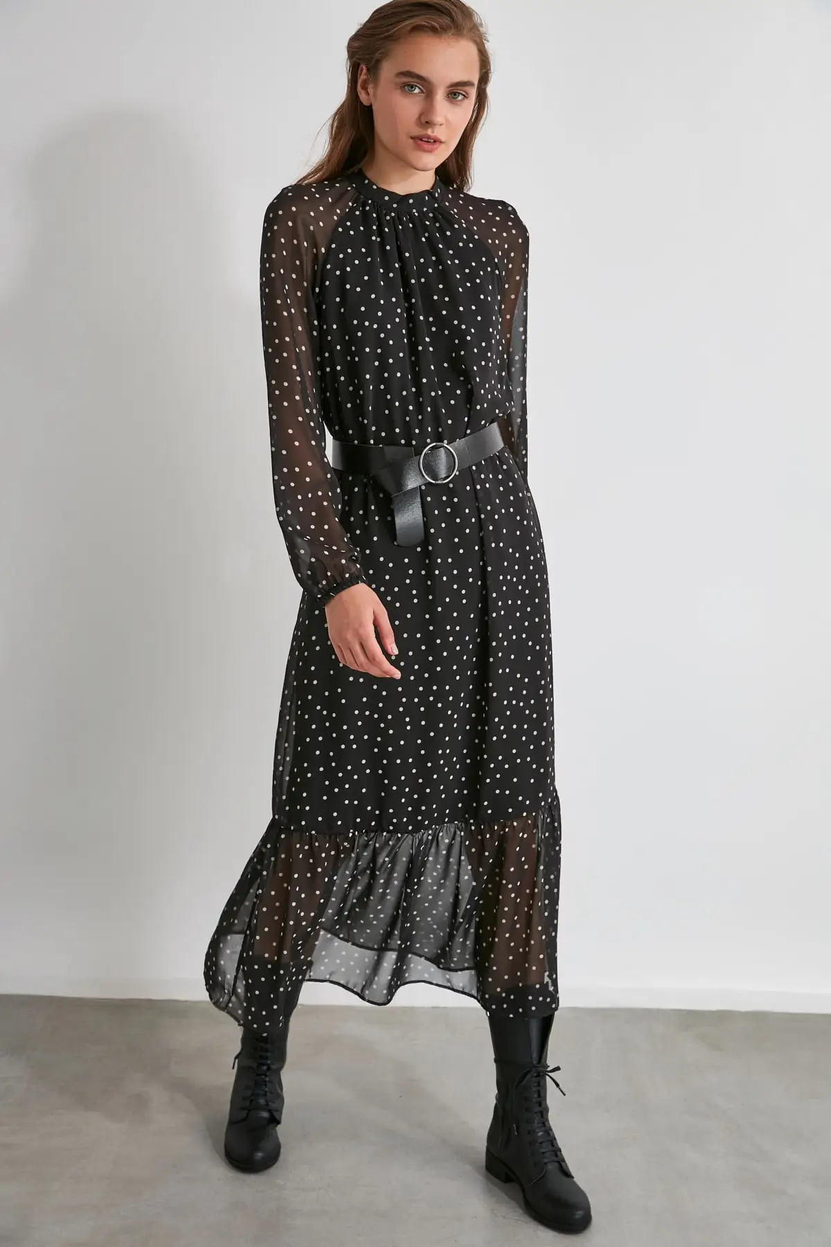 Платье в горошек с арочным узором TWOSS20EL0982 | Женская одежда