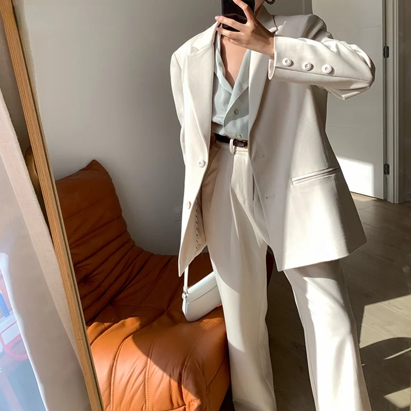 

Женский комплект из блейзера и однобортного жакета с длинным рукавом и широких брюк, осень 2021