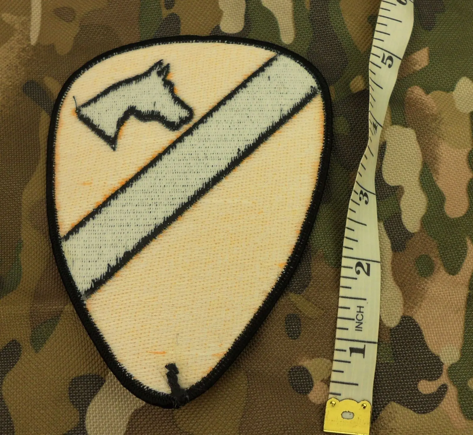 Tomwang201. Американская армия 1-е кавалерийное подразделение накладка на плечо