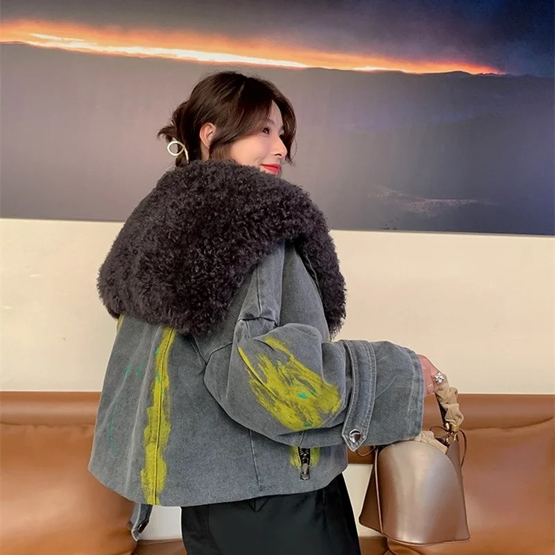 

Japanese Style 2021 winter New Lamb Fur Collar Young Motorcycle Denim Stitching Fashion Fur Coat for Women