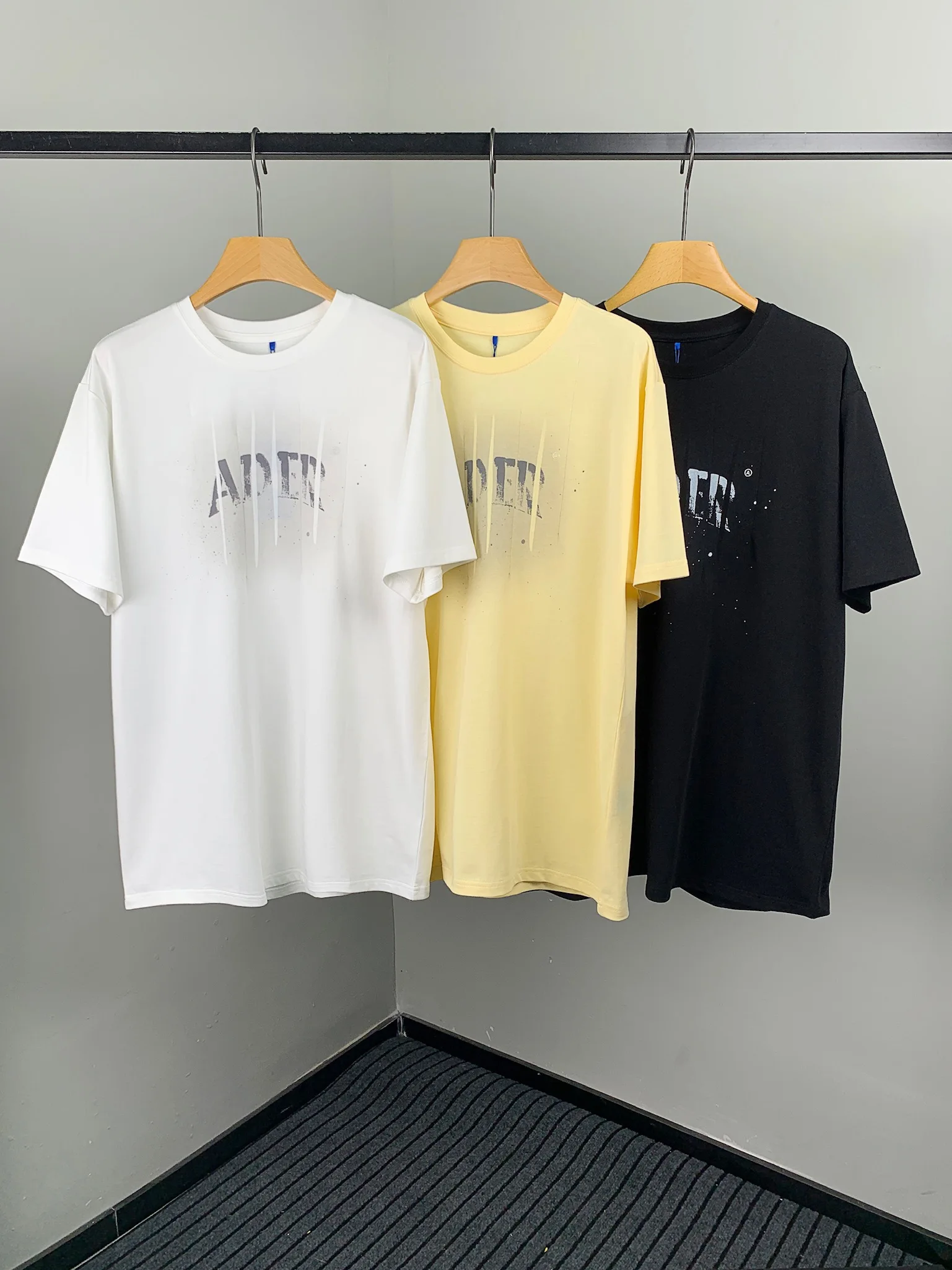 

Adererror 2021 new splash ink dirty dot scratch big T-shirt men and women ader error loose short-sleeved T-shirt four seasons
