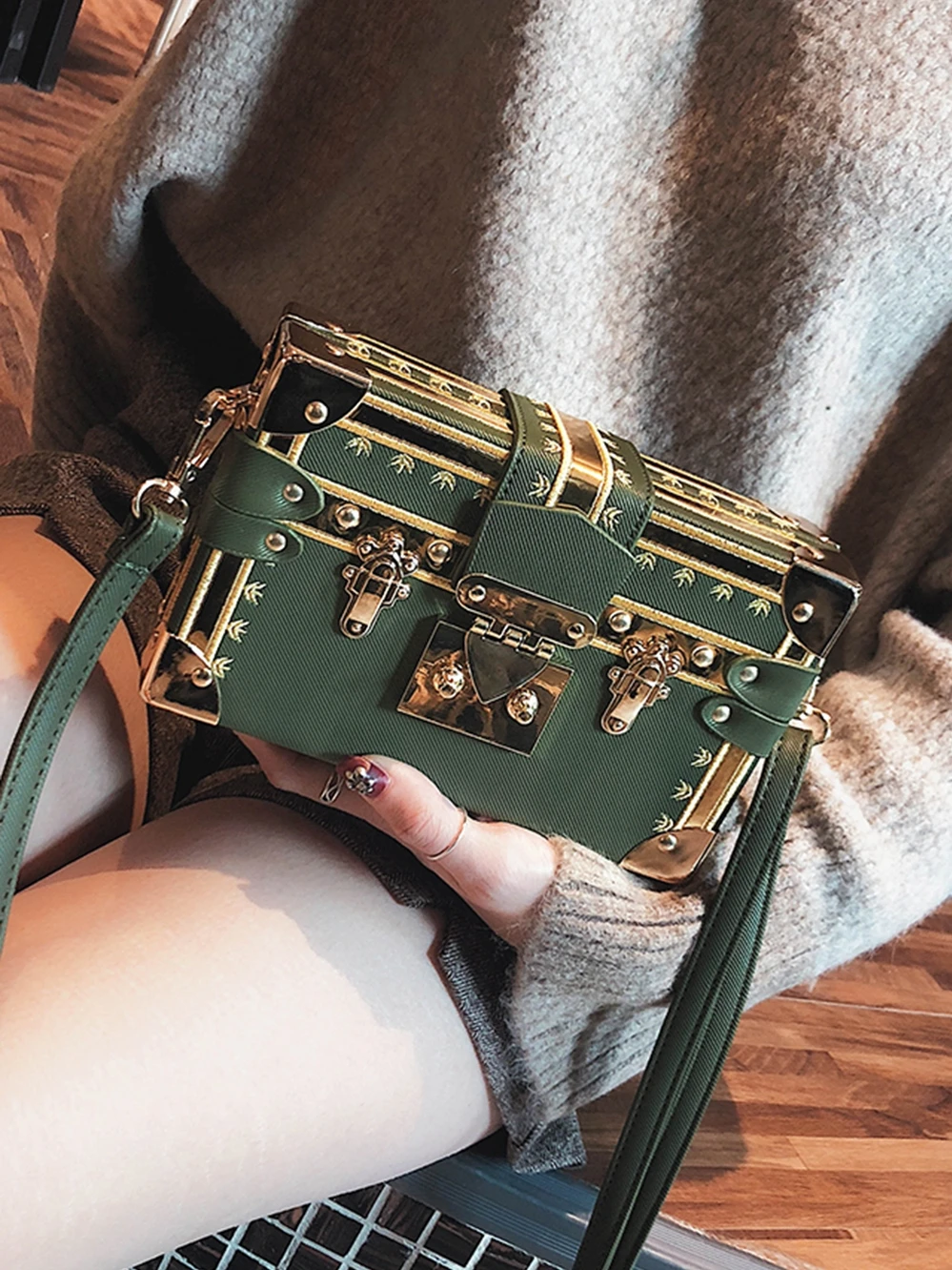 

Bag 2021 new boom box package women to restore ancient ways small trunk box package inclined shoulder bag chic bag bag