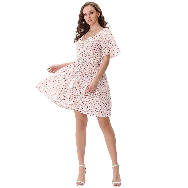 Женское свободное платье-трапеция с коротким рукавом и V-образным вырезом |