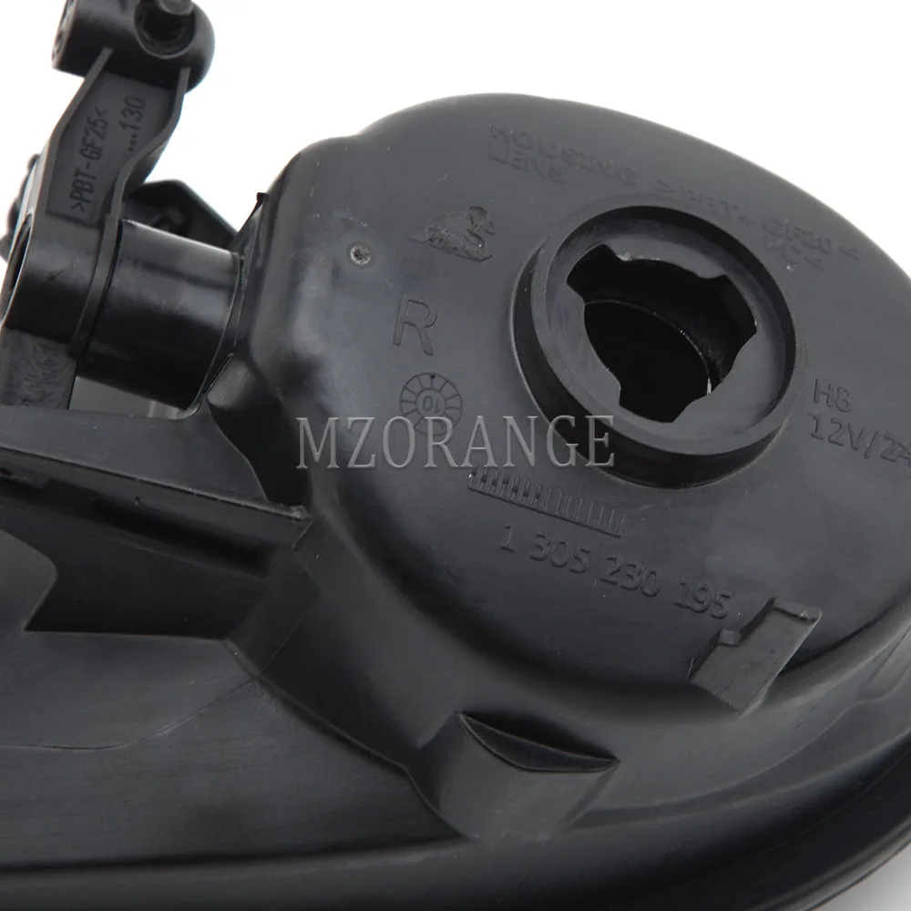 

Car Front Bumper Grille Driving Fog Light Lamp For BMW 5 Series E60 E61 520d 520i 523li 525li 530li 2007 2008 2009 Replacement