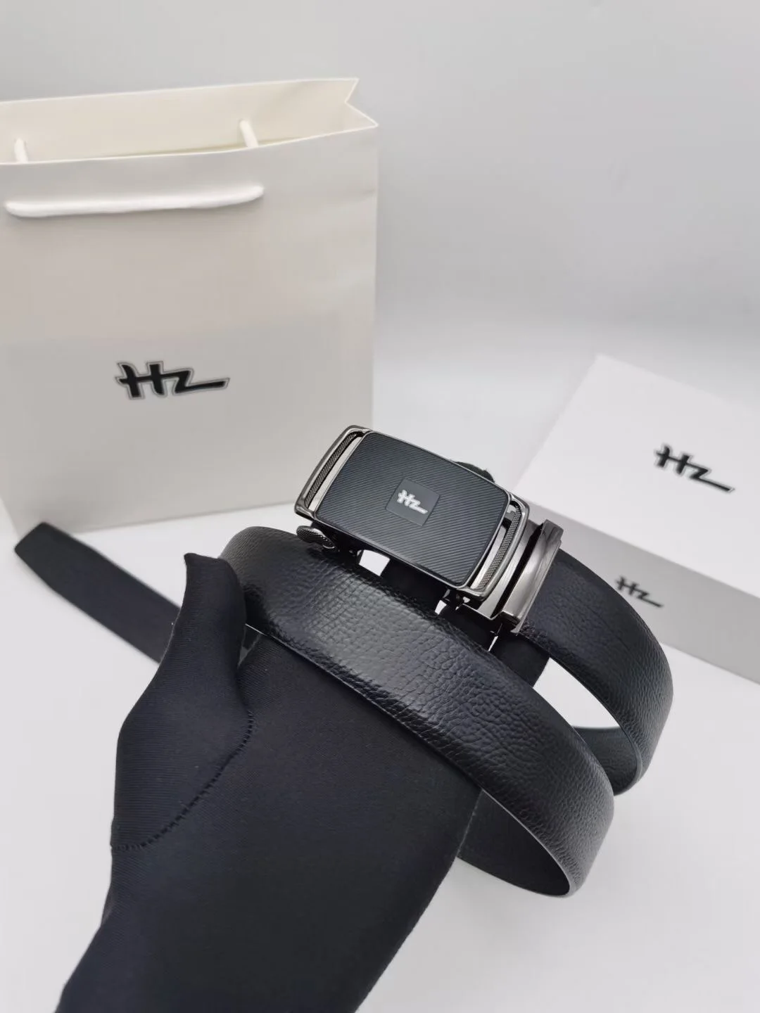 

HZ Brand Men High Quality Genuine Leather Belt Luxury Designer Belts Men Cowskin Fashion Strap Male Jeans Belt for Man Dressing