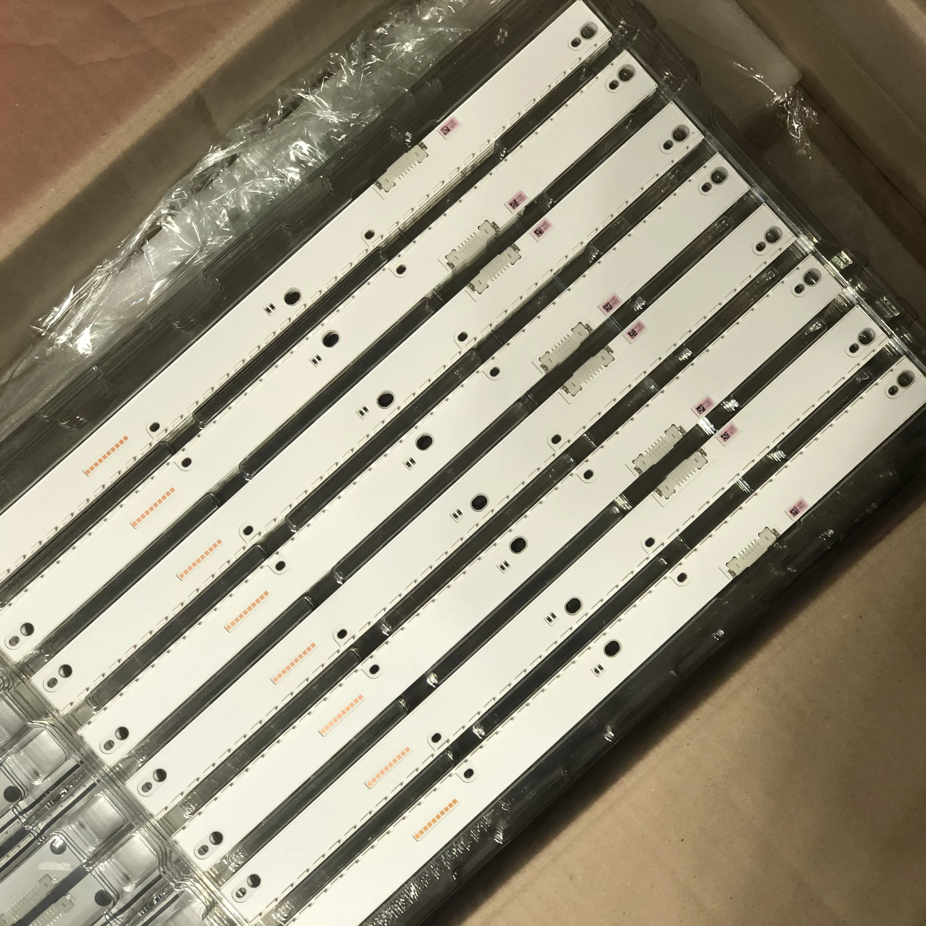 Светодиодный Подсветка полосы для HG40AE890W HG40EE89UA HG40EE890W HG40EE890U UE40KU6655 UE40KU6649 VK040HGLV3H