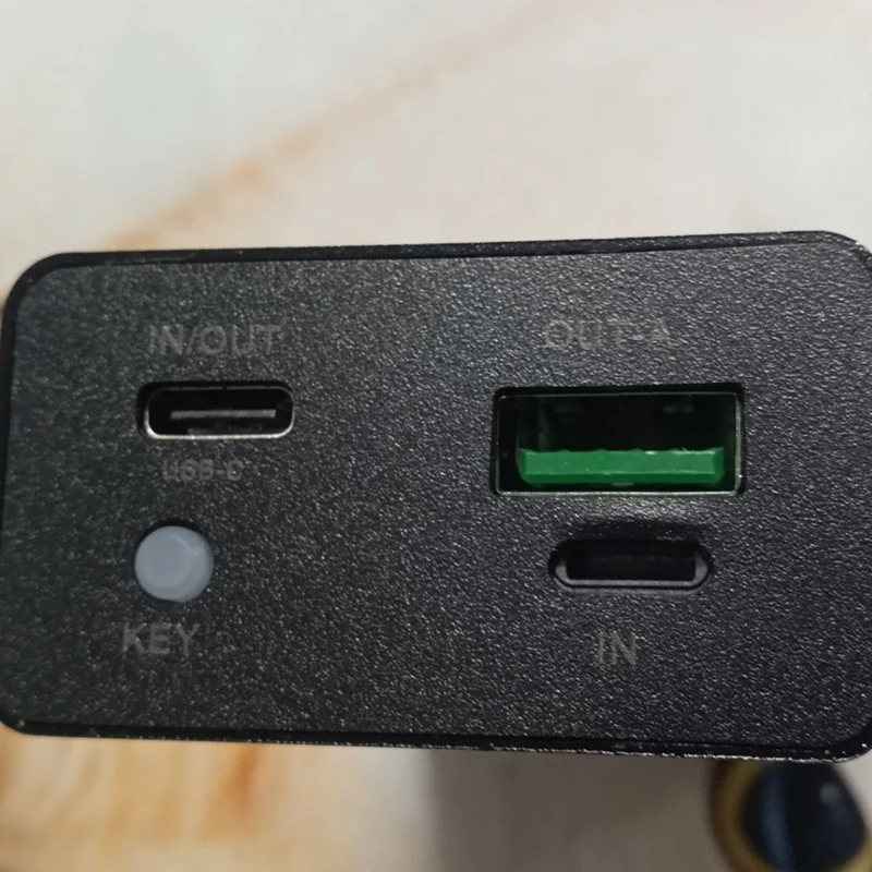 Портативное зарядное устройство P2 21 Вт двухсторонний Bluetooth цветной экран