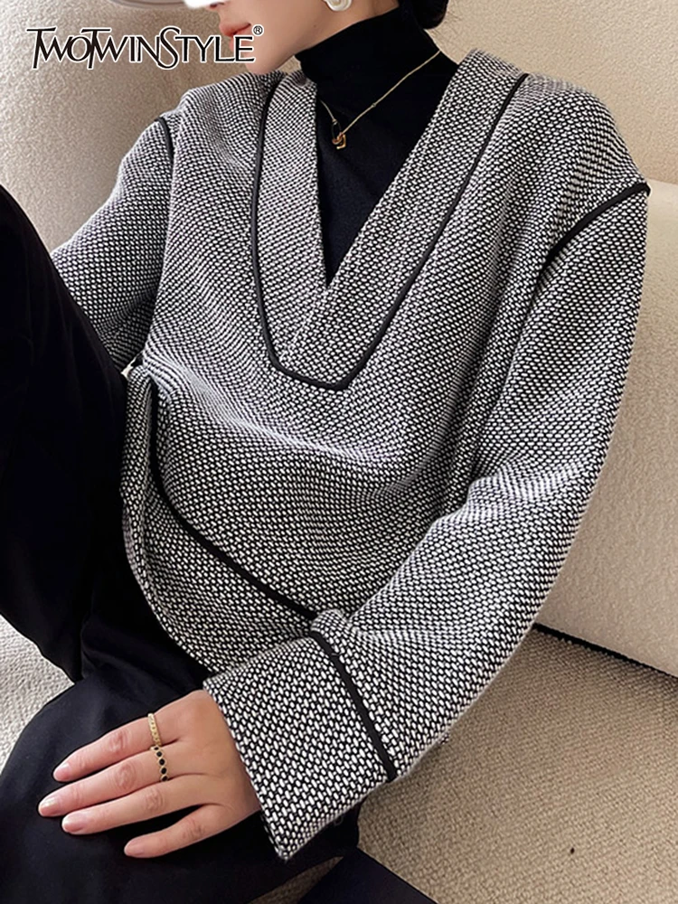 

Женский вязаный свитер TWOTWINSTYLE, осенний свитер с V-образным вырезом и длинными рукавами, 2021