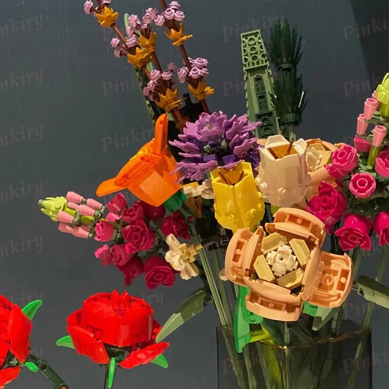 

Bouquet of roses eternal life flower arrangement Building-block Toys Compatible Educating Children Christmas Gifts girl series