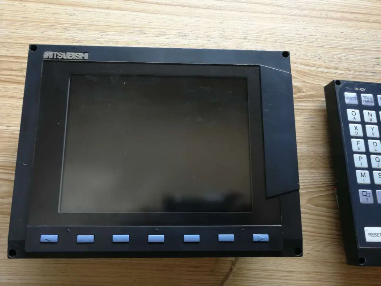 Mitsubishi Display Panel FCU6-DUN22 Used In Good Condition | Инструменты