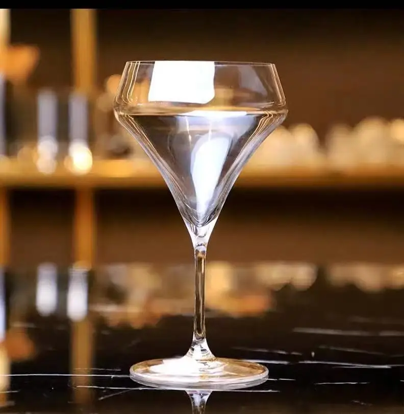 

2PCS/Crystal Glass Martini Tall Cocktail Glass Milkshake Nordic Glass