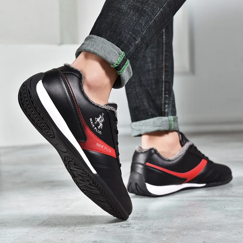 2021 Winter Warm Golf Shoes Men's Outdoor Grass Golf Training Sports Shoes Classic White Black Men's Golf Shoes Size 38-45