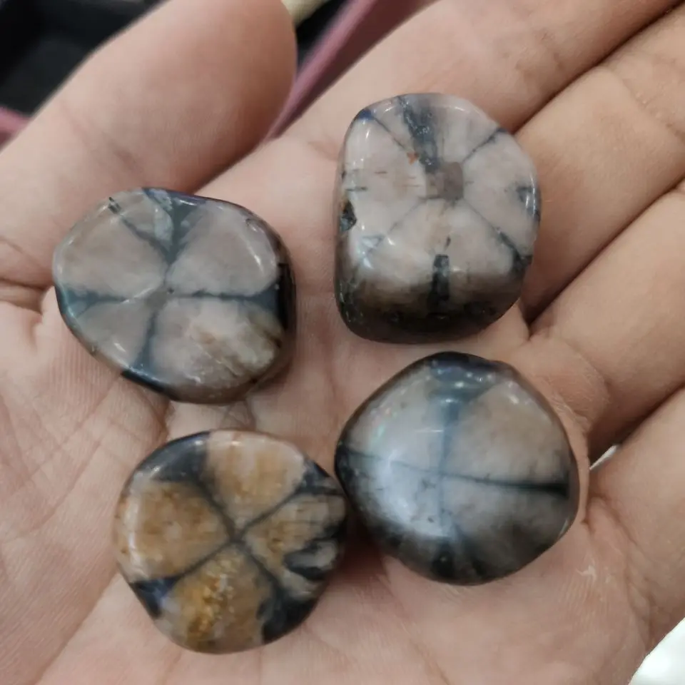 Натуральный драгоценный камень сырье стауролит полированные сказочные крест