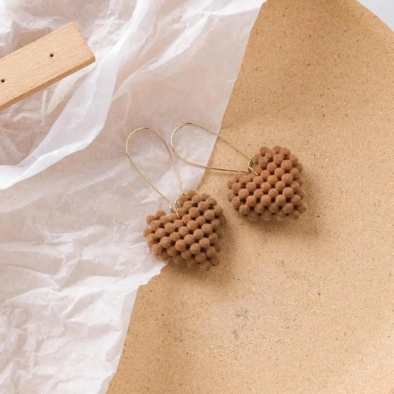 Корейские серьги с плюшевыми сердечками женские длинные темпераментные чистые