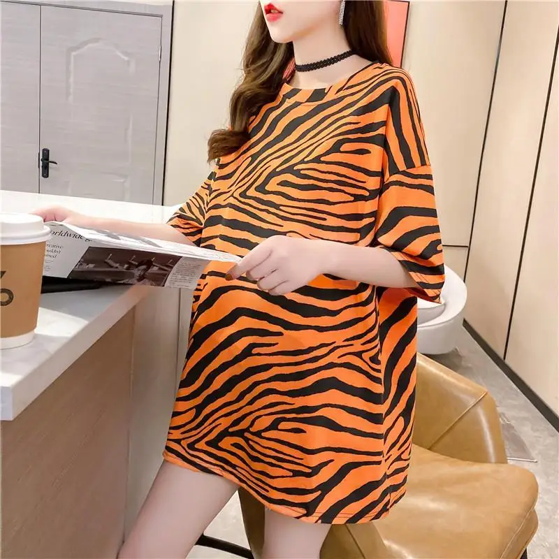 

EasyGarment Oversize Summer Floral Full Print Cute Loose Casual Wear Short Sleeve O Neck Cartoon T-Shirt for Women