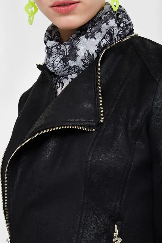 Модная куртка DESIGUAL