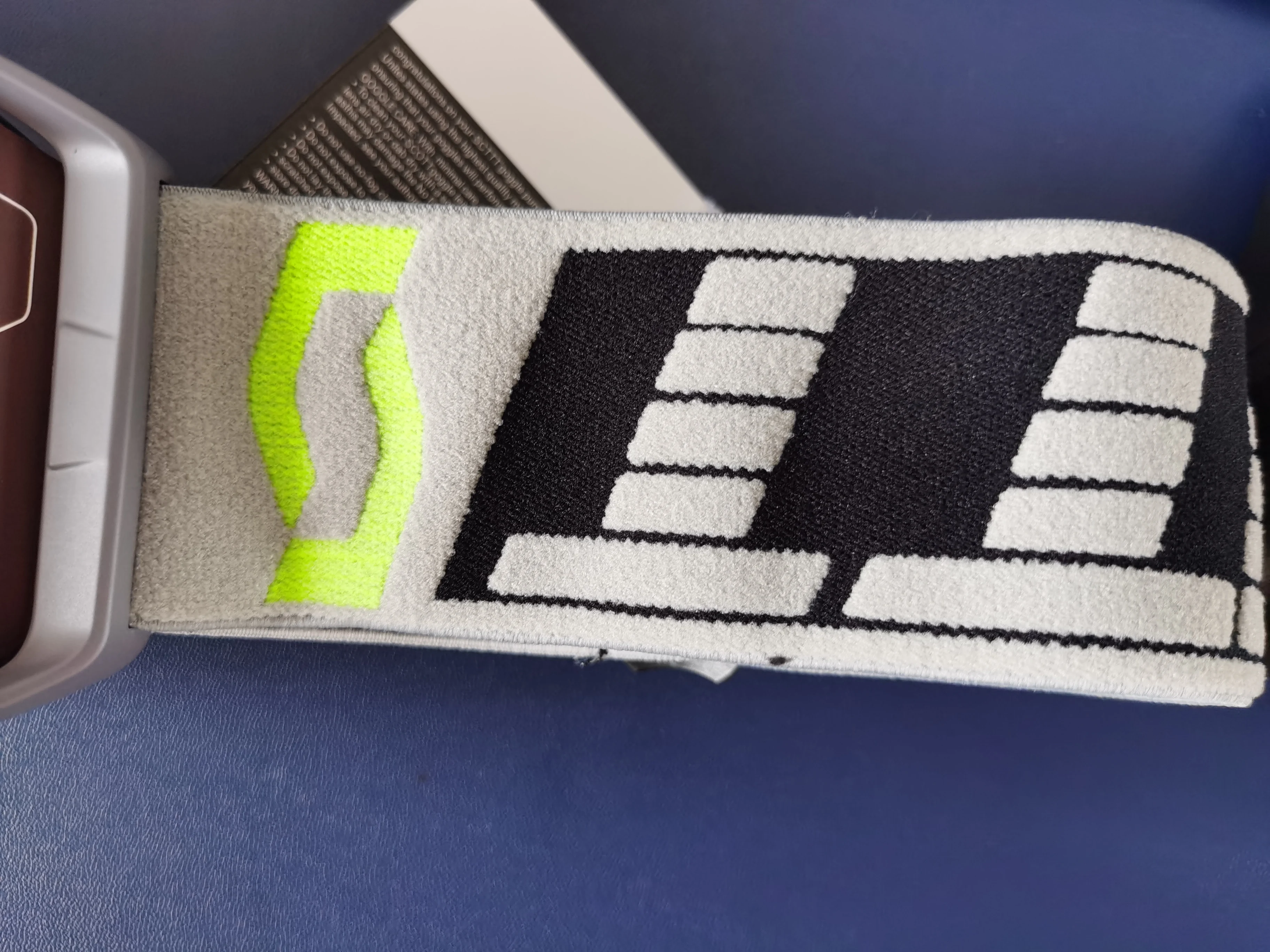 

Goggles webbing. elastic band. Computer jacquard elastic band. Ski goggles tight