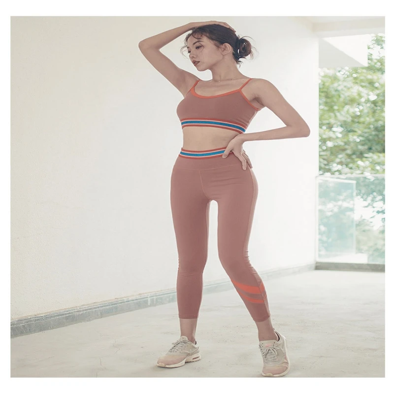 Комплект для йоги женская одежда фитнеса спортивная женщин спортзала в полоску