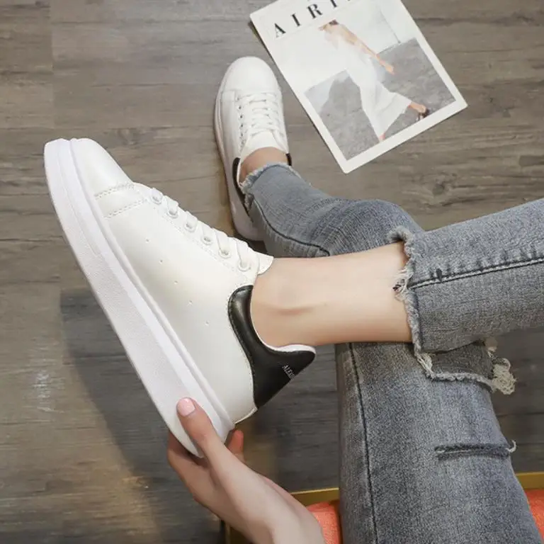 Женские кроссовки на платформе Vrouwen черные массивной 2019 | Обувь