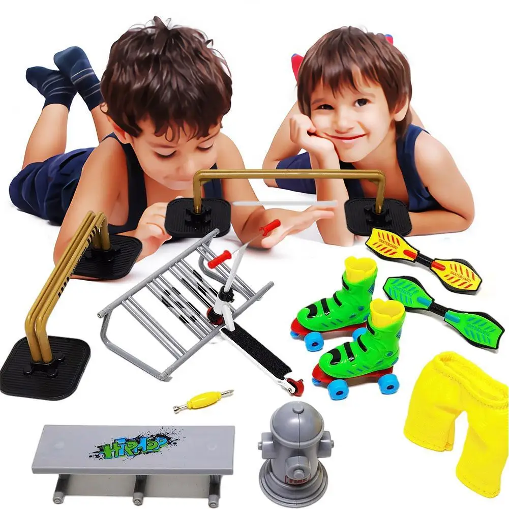

1set Alloy Finger Scooter Kit Finger Skateboard Roller Pants Shoes Bike Model Mini Bicycle Finger Toys Dollhouse Shooting Props