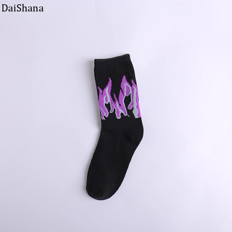 PURPLE Мужские и женские модные хип-хоп носки хараюку фиолетового цвета с пламенем и фонариком, горячее тепло, Calceines Mujer, уличные хлопковые носки для скейтборда - Цвет: PURPLE
