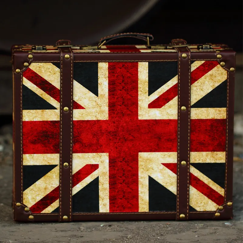

Retro Creative Flag Wooden Portable Luggage Storage Travel Box Craft Coffee Shop Ornament Suitcase Props Home Decoration