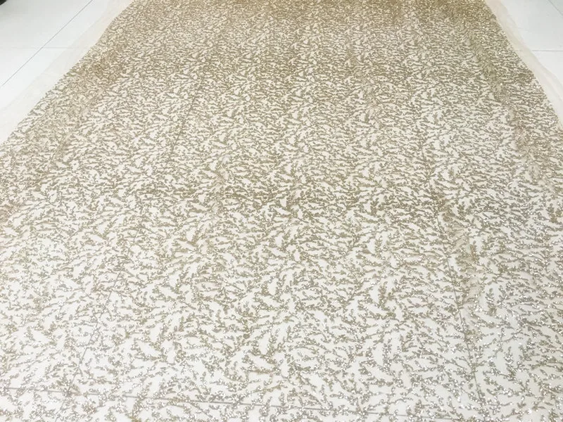 Ширина 130 см горячее тиснение Марля Блестящий цветочный узор сетчатая ткань для