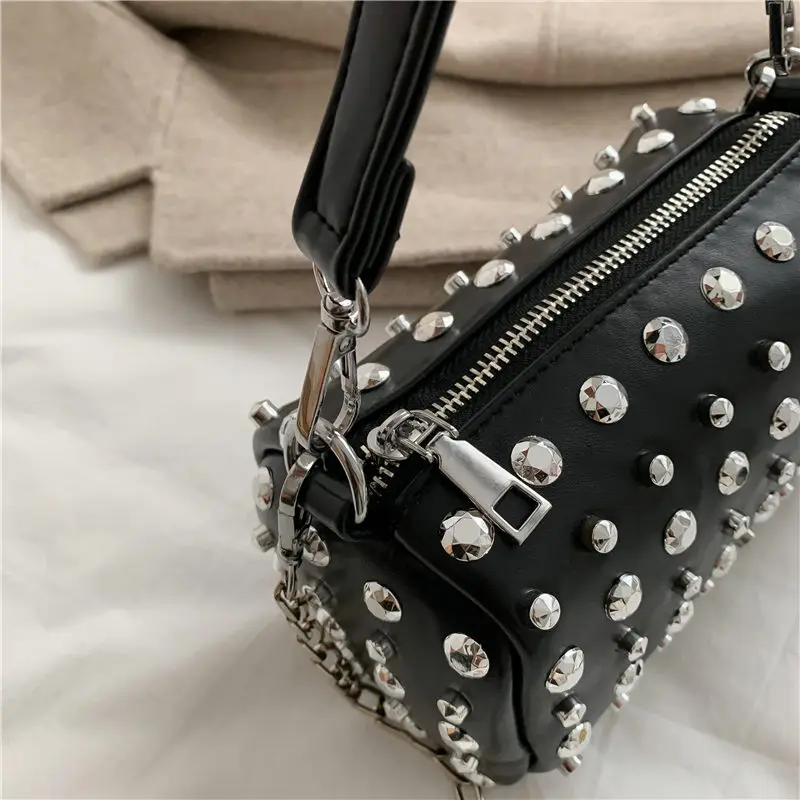 Модные милые женские сумки с заклепками маленькая сумка на плечо кожаная уличная