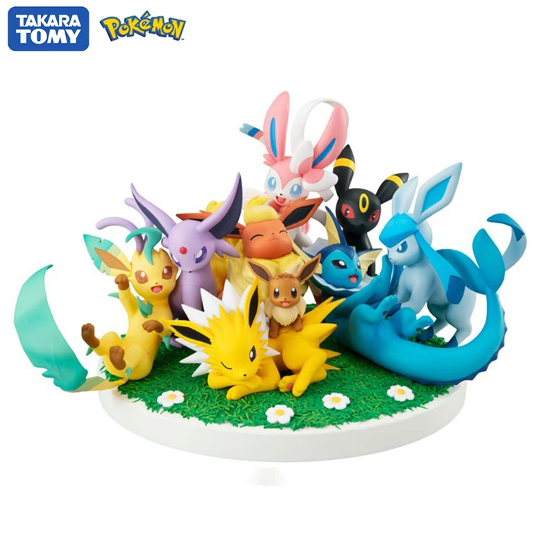

POKEMON Eevee Family Anime Figure Glaceon Leafeon Umbreon Espeon Jolteon Vaporeon Flareon Action Figure Scenes Collection Gift