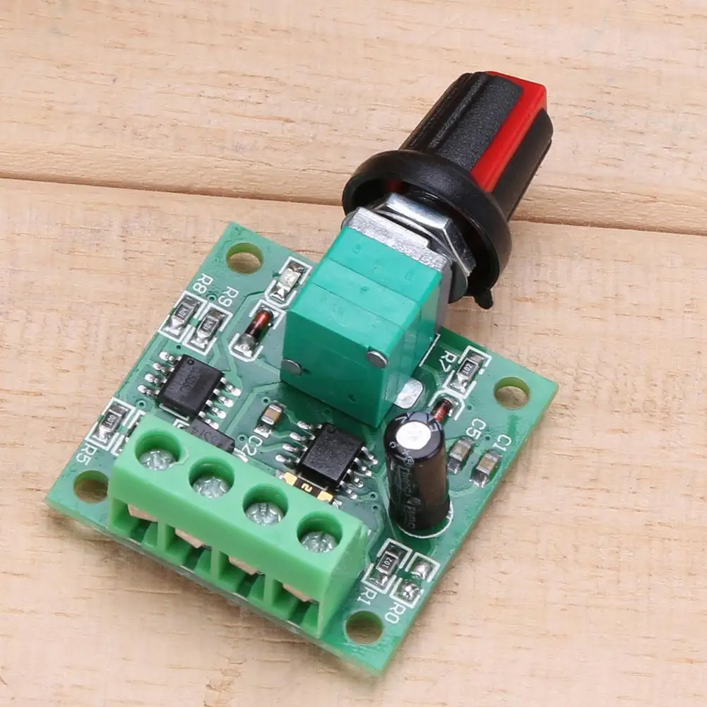 

1.8V-15VDC Motor Speed Controller Low Voltage Motor Velocity Regulator PWM 0~100% Adjustable Drive Module 32x32x15mm