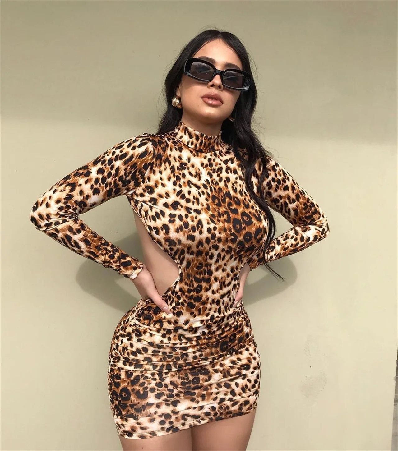

Элегантное мини-платье с леопардовым принтом для женщин, соблазнительное облегающее вечернее Клубное платье с высоким воротником, длинным ...