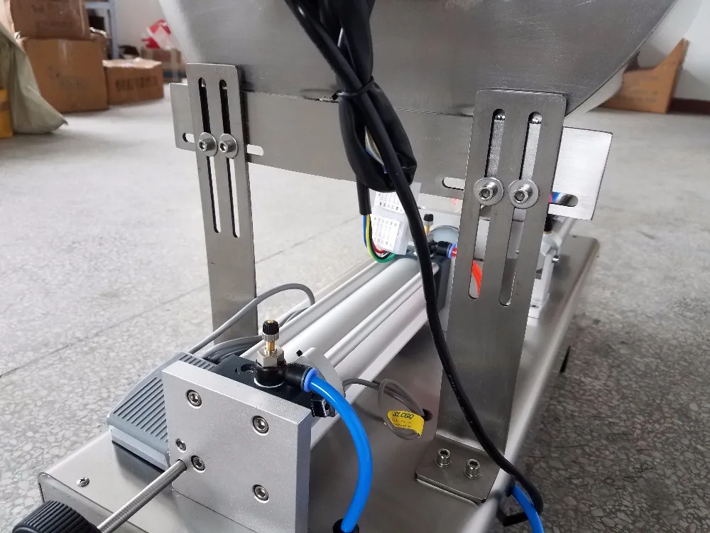 Машина для розлива соуса чили смешивающий бункер наполнитель горячий перец