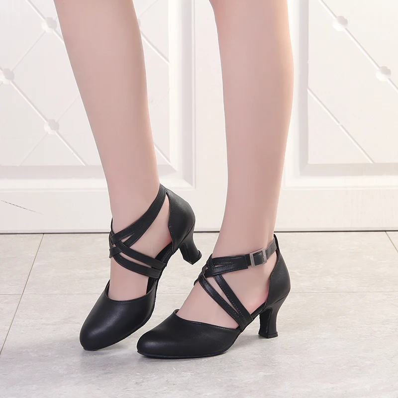 Туфли женские кожаные для бальных танцев Современная атласная обувь латинских