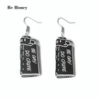 Модные крутые черные зажигалки с белыми надписями акриловые Висячие серьги панк стиль Гей ЛГБТ модные ювелирные изделия