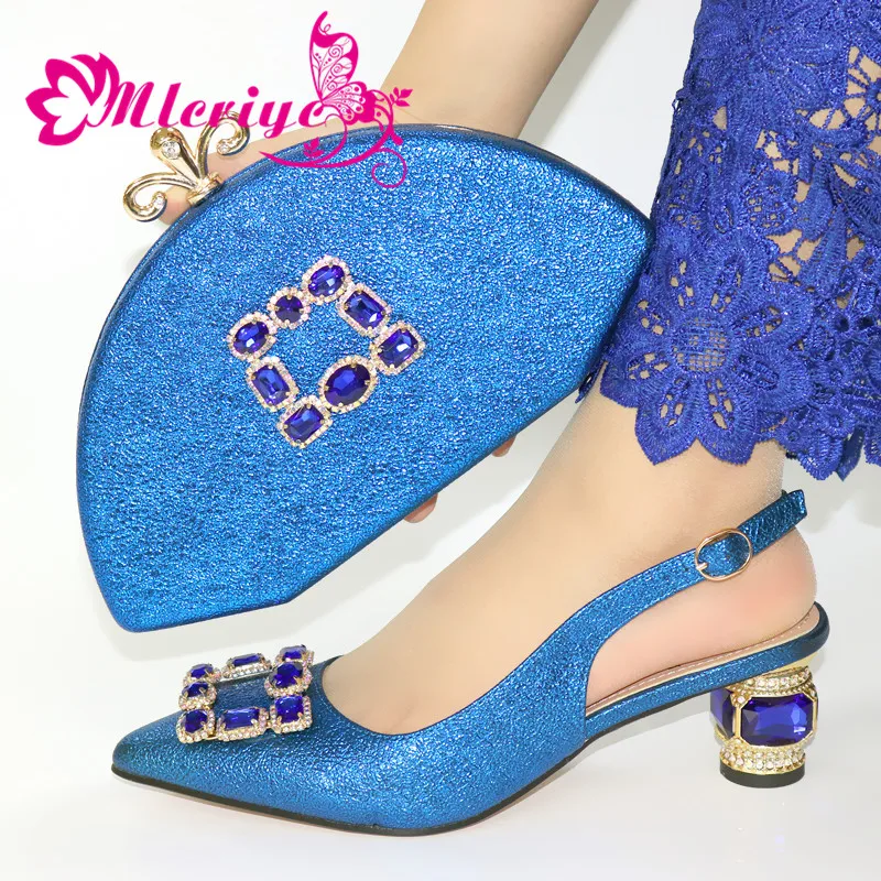 Комплект из туфель и сумочки синего цвета для женщин комплект в африканском