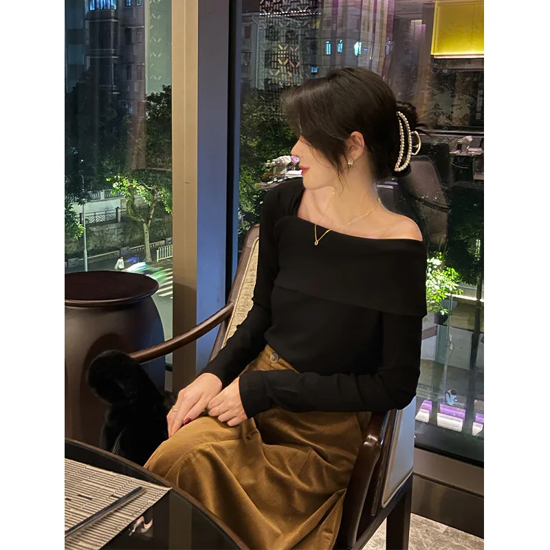 

Женский свитер на одно плечо, новинка 2021, модный утепленный пуловер на осень и зиму, черный облегающий вязаный свитер