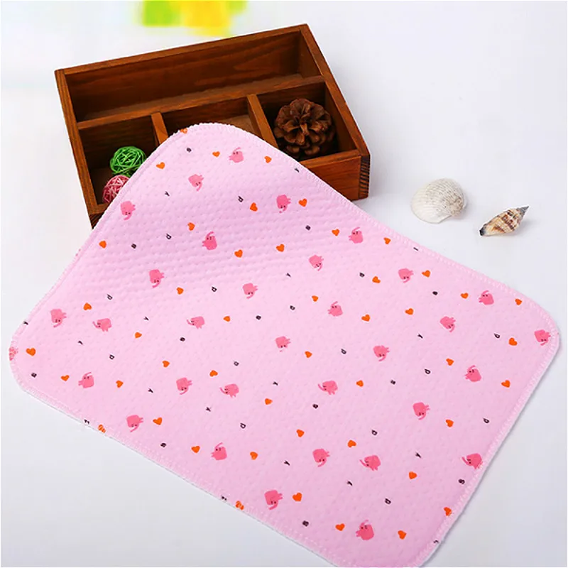 

Baby Cotton Diaper Pad Sheet Urine Changing Mat Cartoon Reusable Infant Bedding Nappy Burp Mattress Changing Mat Baby Care