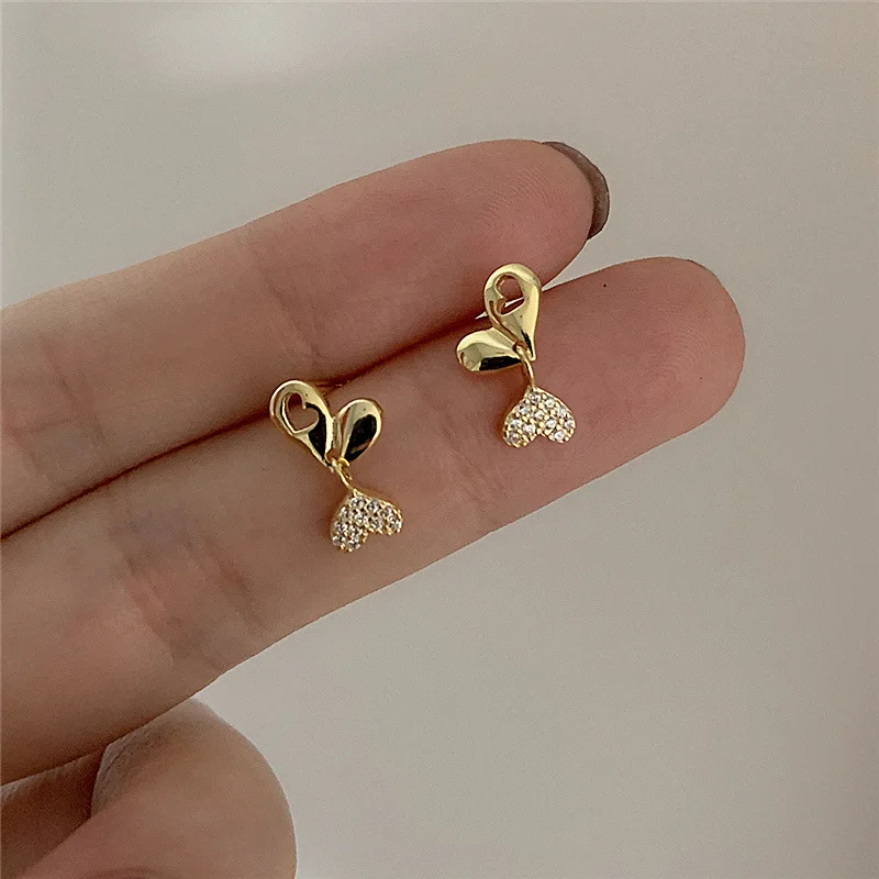 

2021 New Shiny Zircon butterfly Stud Earrings Crystal Exquisite Hollow Heart Earring For Women Girl Party Personality Jewelry