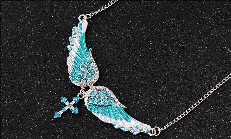 

Creative New Jewelry Fashion Angel Wings Wings Inlaid Crystal Pendant Cross Necklace Autumn And Winter Long Sweater Chain