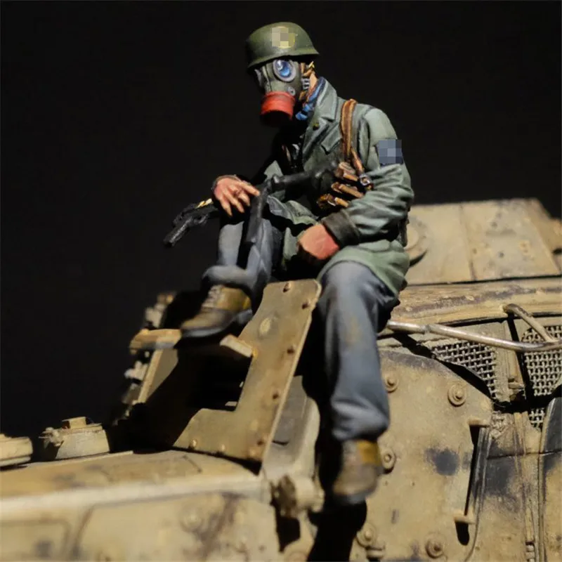 Фигурка из смолы масштаб 1/35 набор моделей парашютеров на баке сборные модели GK