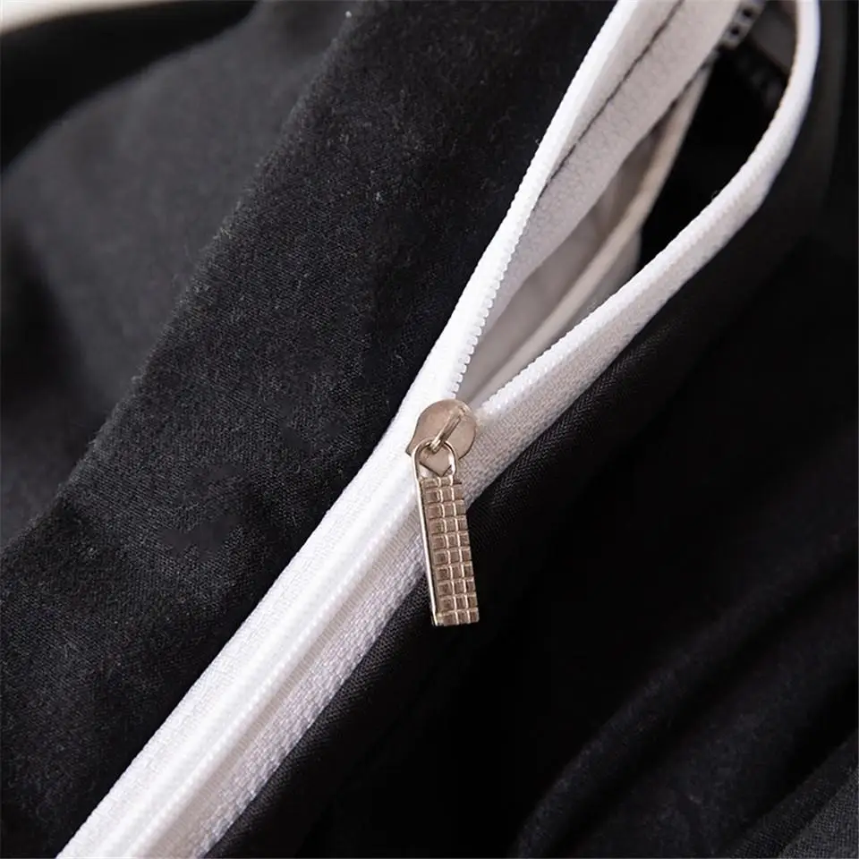 Комплект постельного белья с квадратным пододеяльником из 40 предметов