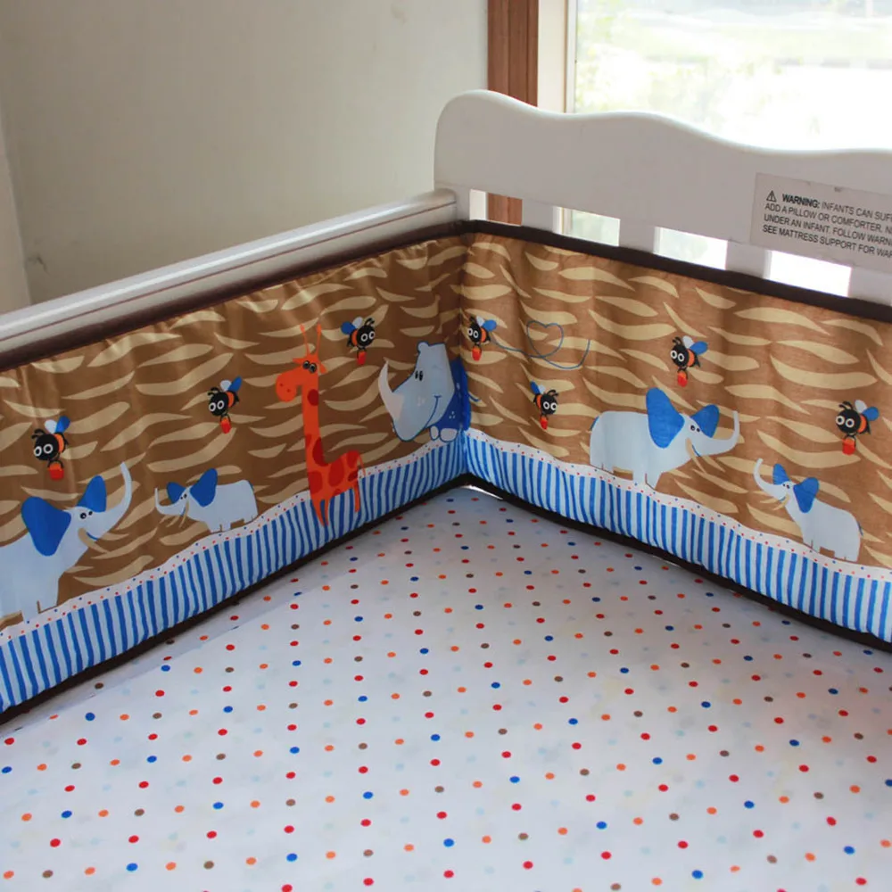 Комплект постельного белья для детей 3 предмета детской кроватки с вышивкой