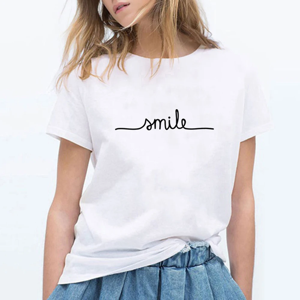 

Women's Fashion IN A WORLD WHERE YOU CAN BE ANYTHING BE KIND T-shirt Versatile Funny Fashion Graphic Oversize Tshirt Ropa Mujer