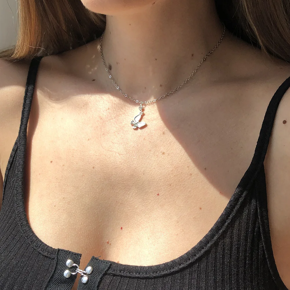 

WG Simple Butterfly Micro Pave CZ Zircon Clavicle Chain Necklace Pendant Elegant Geometry Animal Choker Necklace Jewelry
