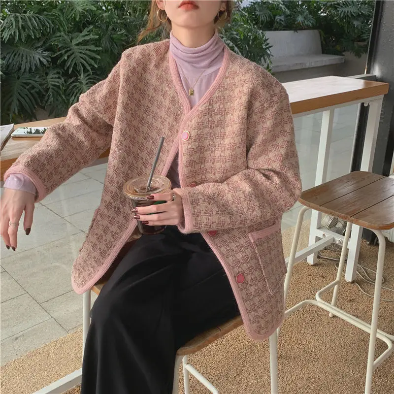 

Autumn and winter 2021 new round neck versatile loose tweed with cotton plaid top fashion Korean women's Woolen jacket
