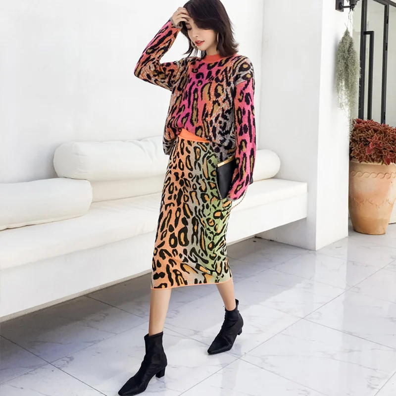 Леопардовый жаккардовый вязаный комплект из 2 предметов Женский с юбкой