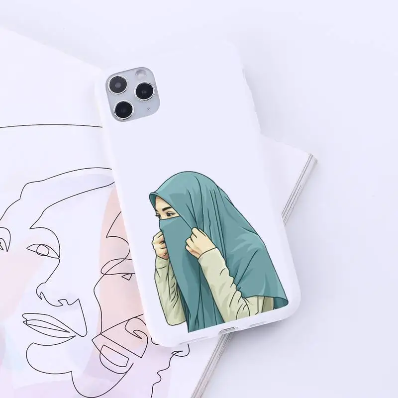 

Cartoon hijab muslim Girl Phone Case Candy Color for iPhone 6 7 8 11 12 s mini pro X XS XR MAX Plus