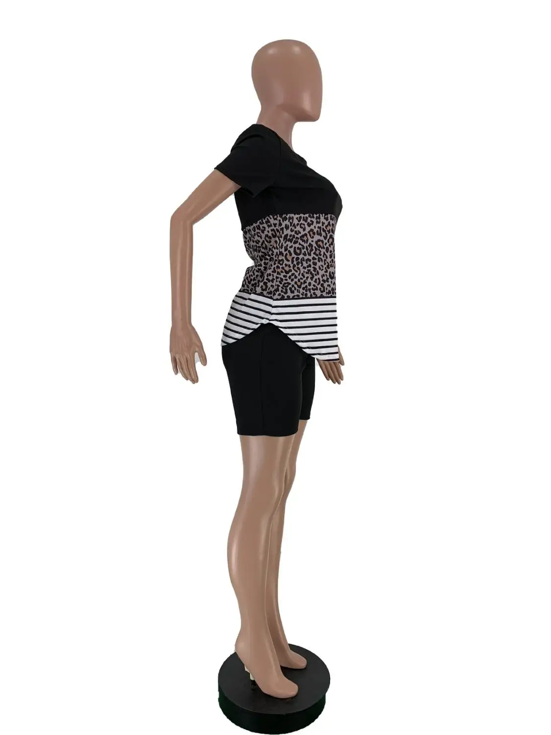 Новый дизайн Leapord печати женские топы с шортами повседневные